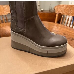 New Naked Feet Boots sz 7.5